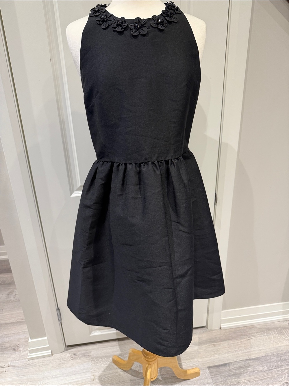 kate spade Black Floral-Appliqué Halter Mini Dress, size 12